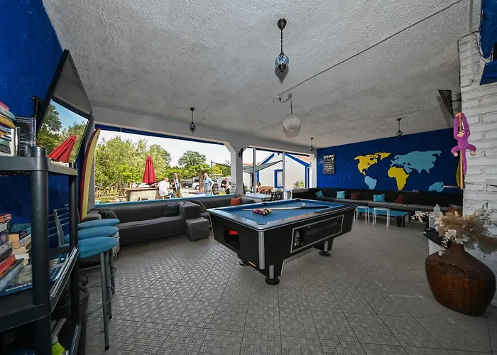 The Lazy Monkey Hostel & Apartments